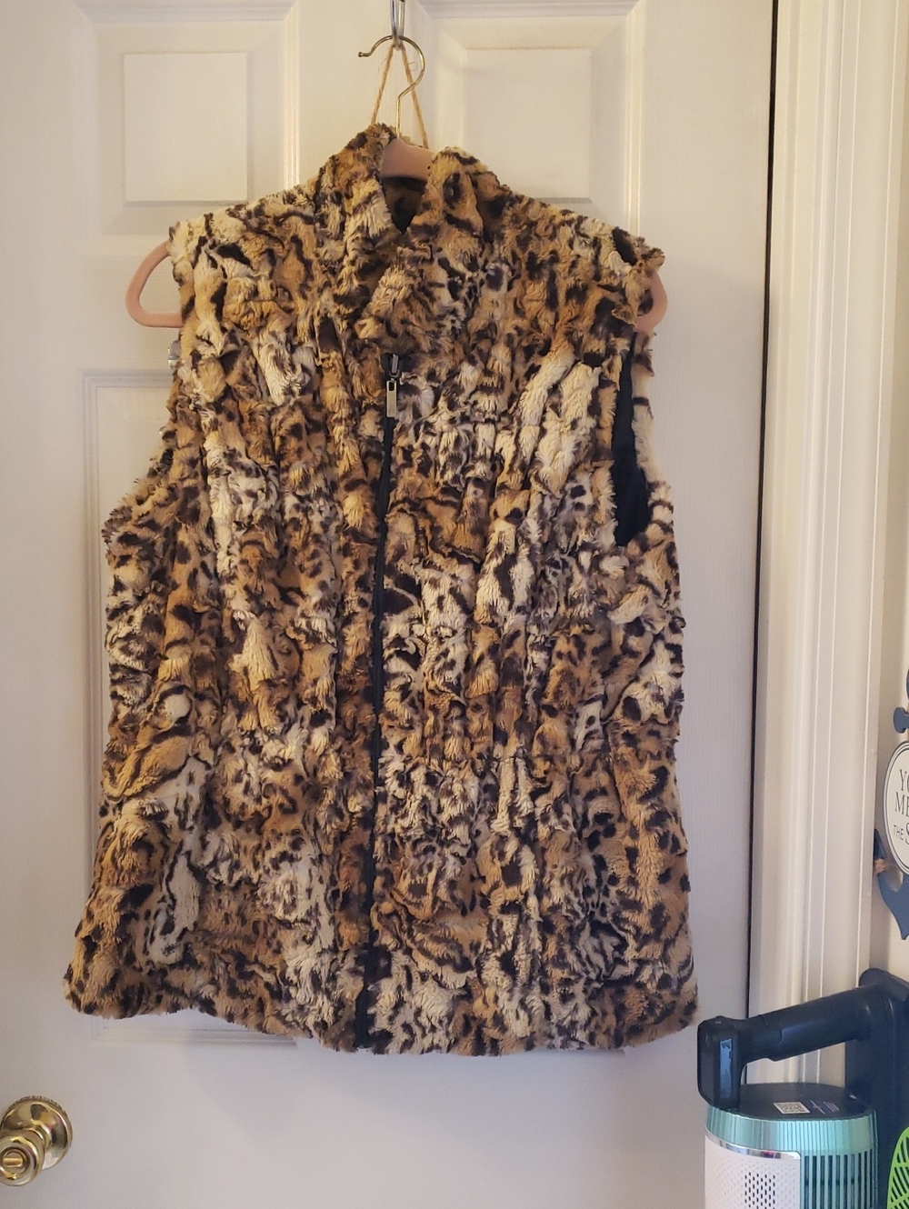Dennis Basso Leopard-Print Faux Fur Vest in Tan and Black